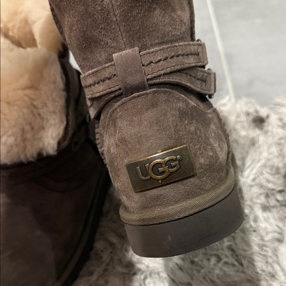UGG cozy Brown Suede Women's Boots